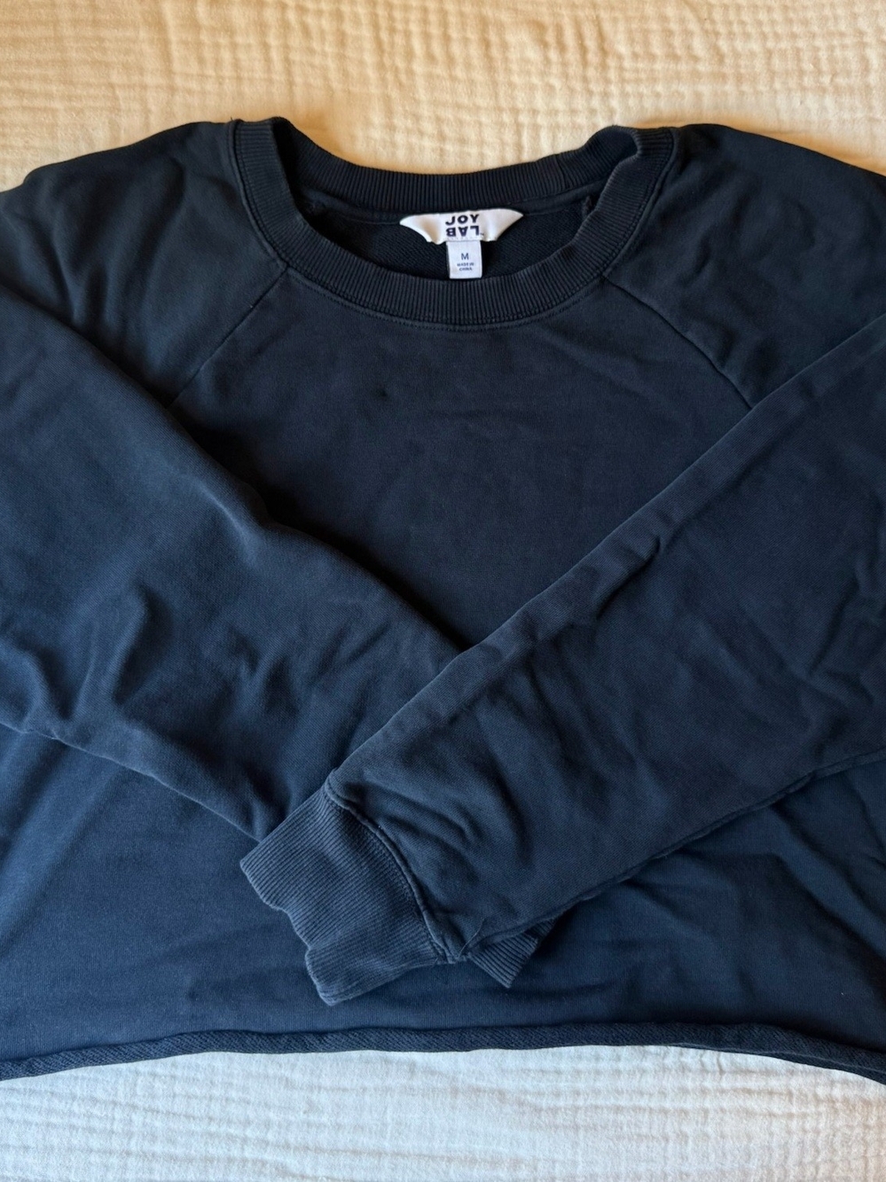JoyLab Women's Washed Black Cropped Sweatshirt - Size M